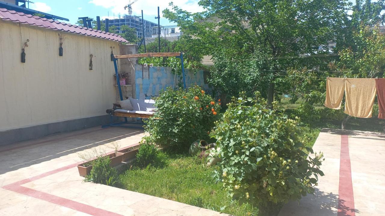 Bonjour Guest House Erévan Extérieur photo