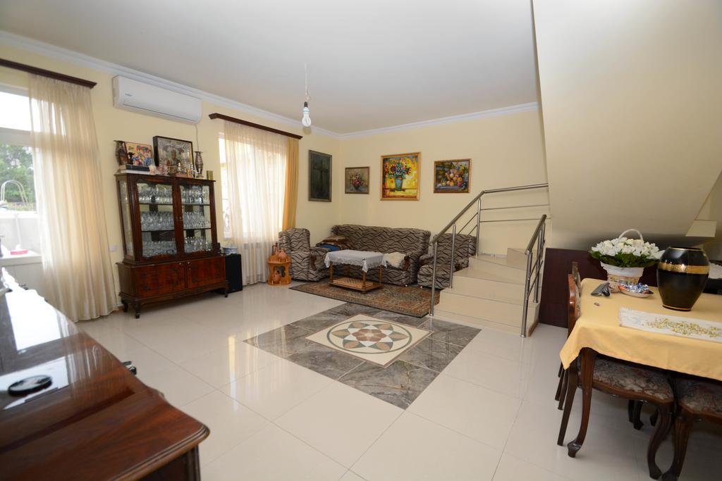 Bonjour Guest House Erévan Extérieur photo