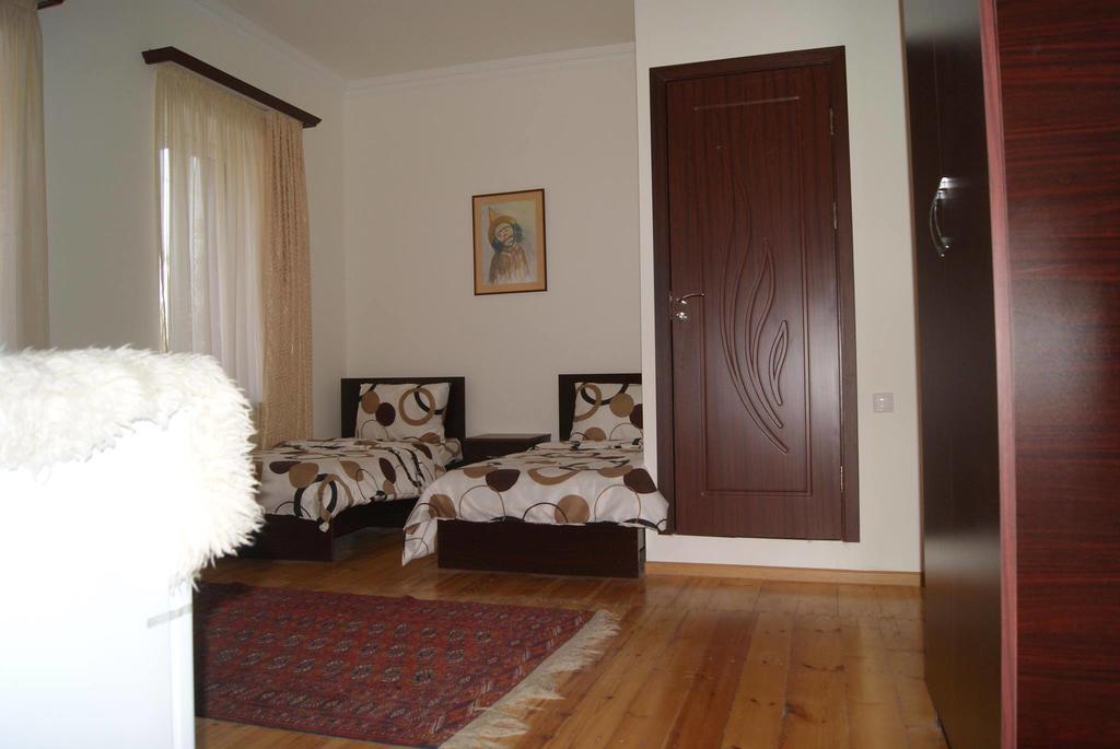 Bonjour Guest House Erévan Extérieur photo