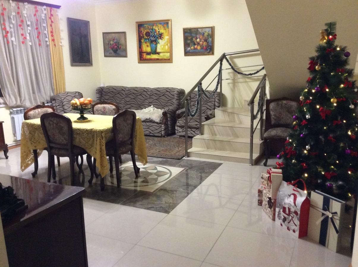 Bonjour Guest House Erévan Extérieur photo