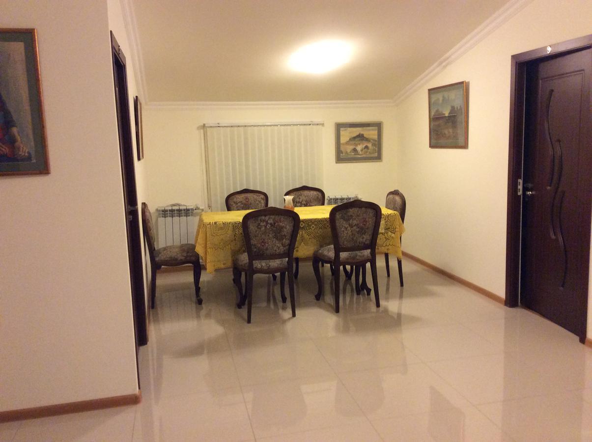 Bonjour Guest House Erévan Extérieur photo