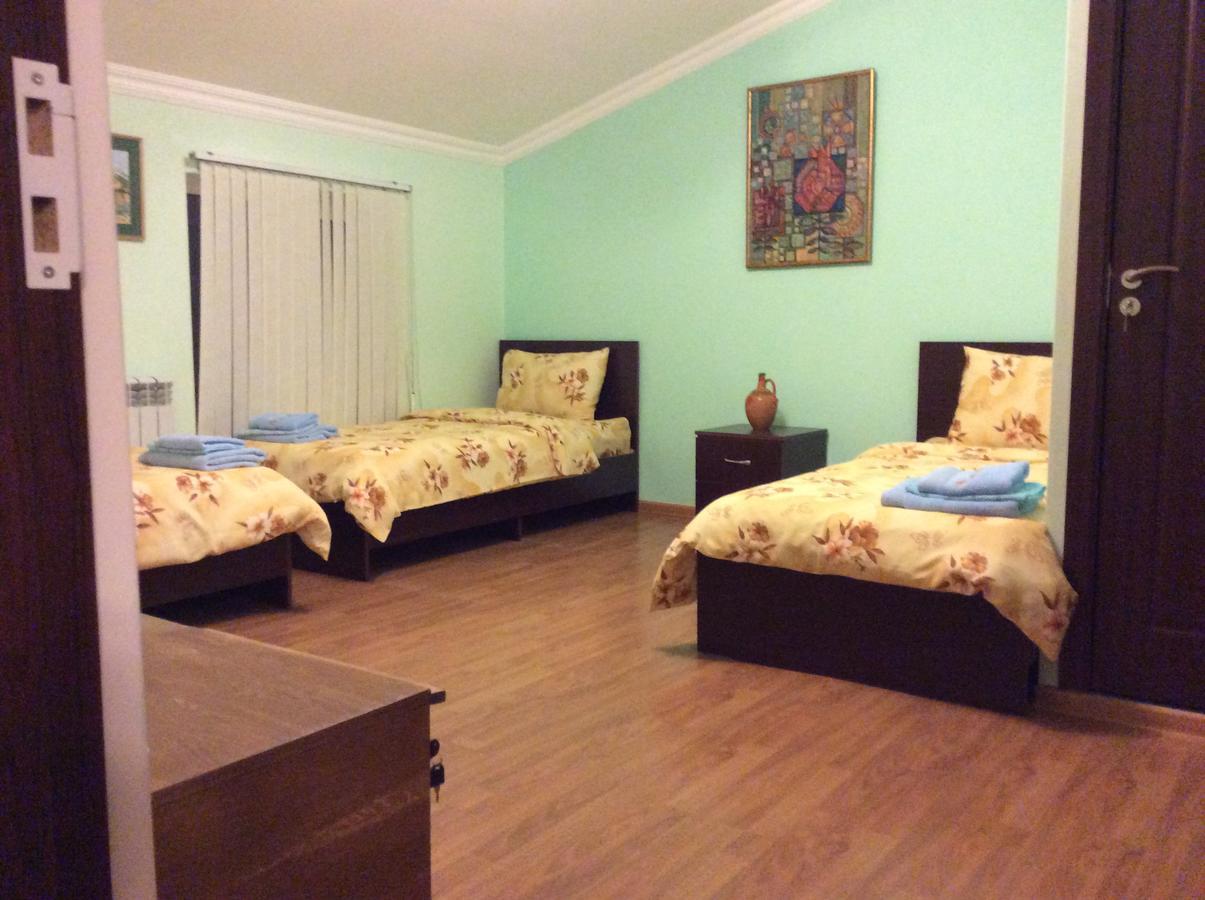Bonjour Guest House Erévan Extérieur photo